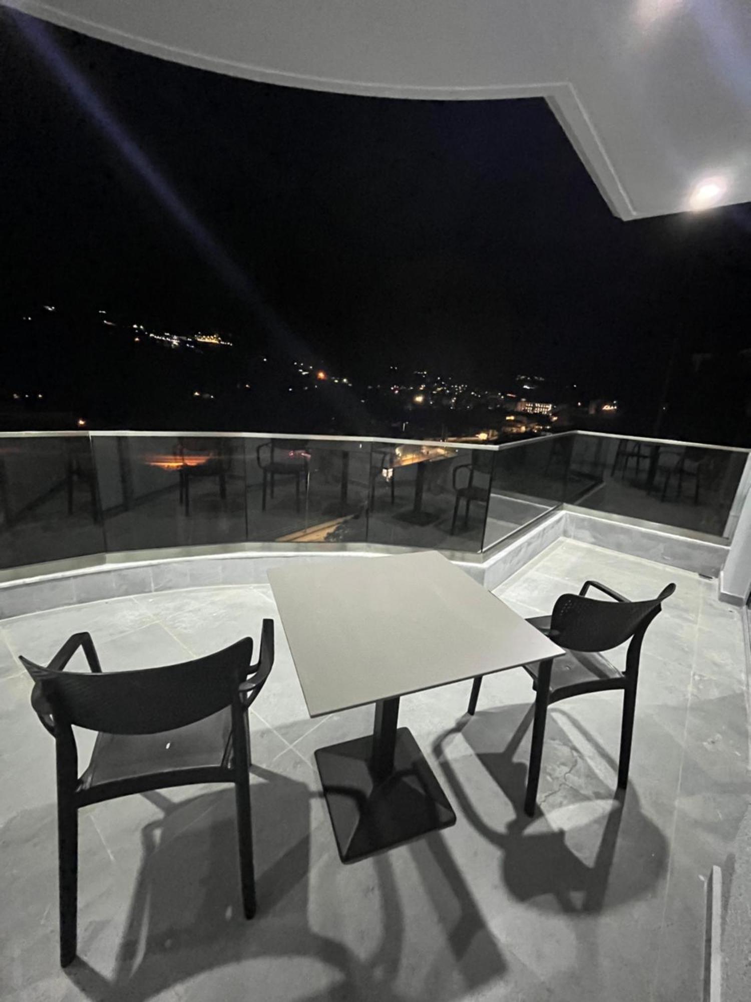 Bed and Breakfast Sun George Himarë Exteriér fotografie